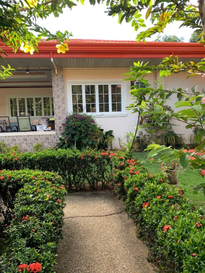 พาวเวอร์ ฮอลิเดย์ แวเคชั่น Hotel ดิโปลก ภายนอก รูปภาพ